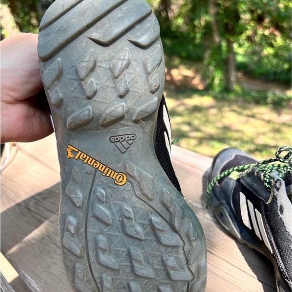 Adidas Terrex hiking shoes size 7.5 youth/men. The best outdoor shoe! - Picture 3 of 5
